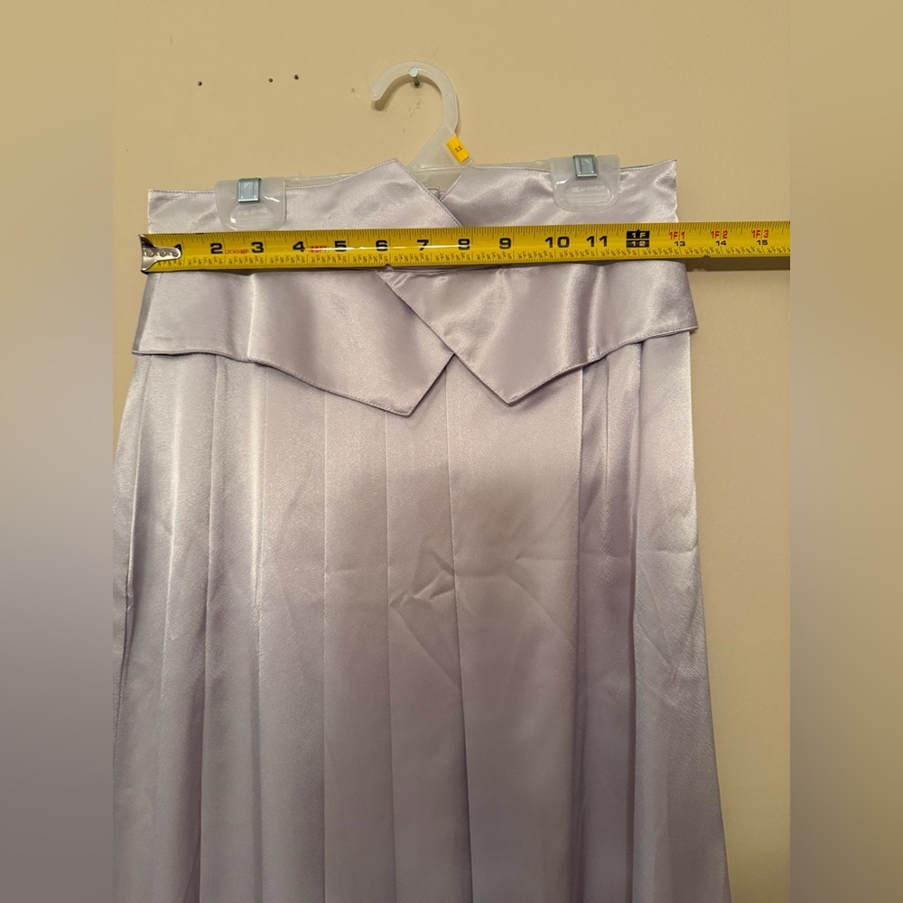 Vintage Silver Satin Pleated Midi Skirt sz P6 - Picture 3 of 7